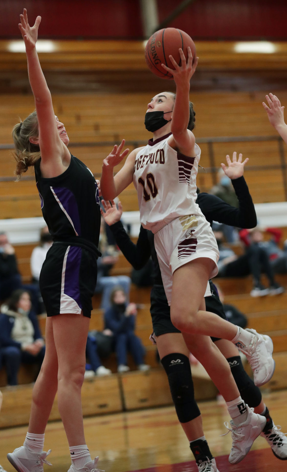 20220115_08_Edgewood_Waunakee_0264_AJA-01152022221752